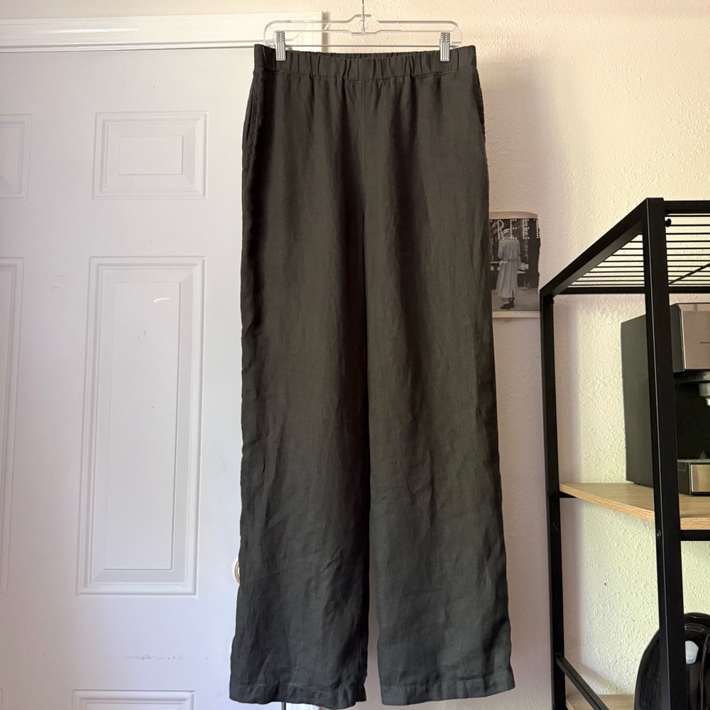 GLEE + CO dark charcoal grey linen elastic waist wide leg cropped pants